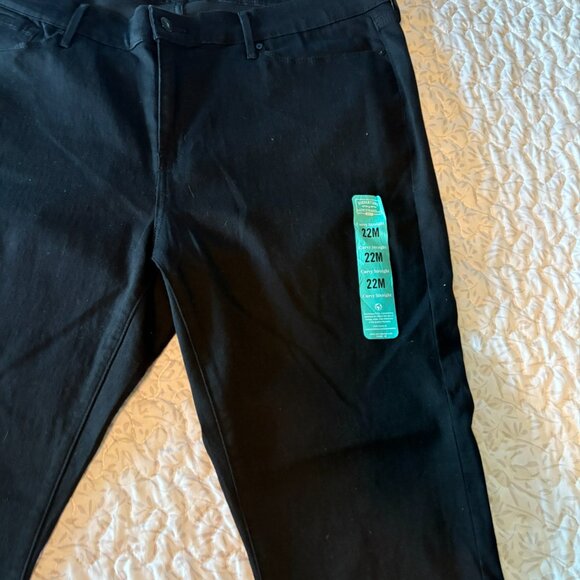 Levi Strauss Signature Straight Black denim Jean 22M NWT - Picture 2 of 7